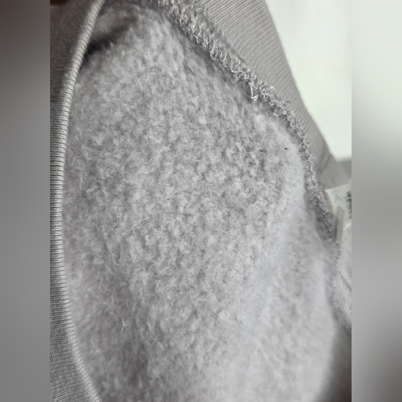 ALO Yoga  Extreme Cropped Pullover Gray Long Sleeve Sweatshirt - Picture 10 of 11